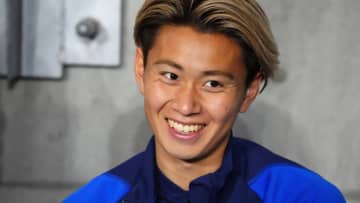 23歳イケメンJリーガー、男子校だからモテなかった！？「文化祭の時に写真とサインくらい…全然モテたとかない」