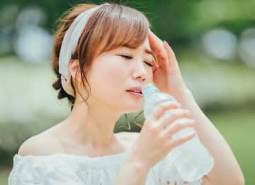 死にたいのかな…この猛暑に認知症の義母が「水なんて飲まない」と拒否、しかも部屋はサウナ状態。この夏、周囲がすべきことは何？