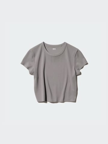 【ユニクロ】シンプルでずっと使える♡新作「万能カラーT」
