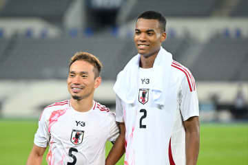 38歳の長友佑都「日本を背負うのは非常にうれしい」2年7か月ぶりにA代表でスタメン出場　連勝でE-1選手権連覇に王手