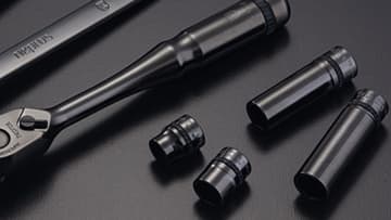 「憧れのブランド」「プロが絶大な信頼を寄せる」見たら絶対に欲しくなるレベルのシブすぎる仕上がり。限定モデルが登場