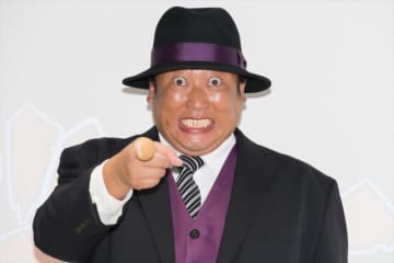 ロバート・秋山竜次「何年間も『喪黒じゃん』って言われていた」『笑ゥせぇるすまん』喪黒福造役に自信