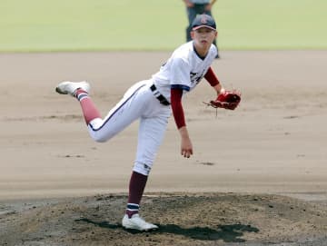 【激戦・高校野球神奈川県大会】桐光学園が武相を破り5回戦へ　延長タイブレークの激闘、次戦は日大藤沢　