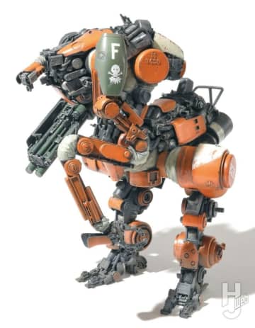 大森記詩がミキシング＆キットバッシングで作り上げた「ファーダーベルガ 抗争用非正規ユニット“ベルトード”」作業機ベースの改造機であるオリジナルSFメカの製作過程に注目!!【MIXINGSCAPE】
