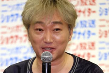 《浅黒マッチョに激変》スピードワゴン小沢が慶應大生になっていた！　自粛生活1年半の“中身”