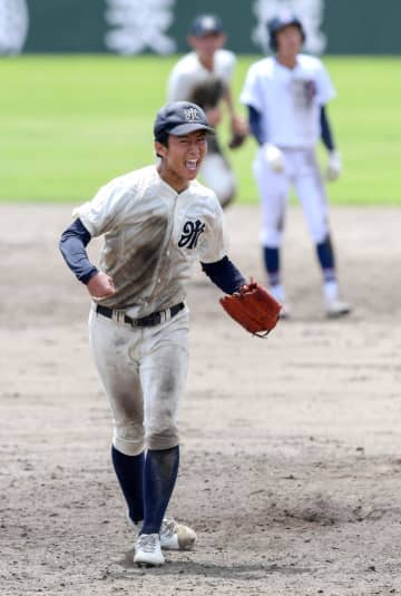 第107回全国高校野球茨城大会　第10日　緑岡、下妻二下し26年ぶり16強　霞ケ浦、エース市村が無安打無得点で下妻一に完封勝ち　水戸葵陵、土浦三に逆転勝ち【更新】