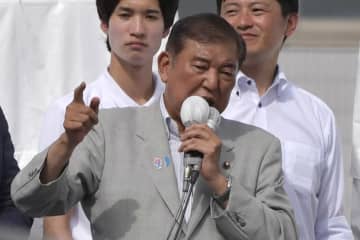 石破首相「全国で厳しい、苦しい戦い」吐露　公示後2度目の神奈川入り、横浜市内で演説　