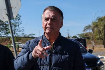 ブラジル前大統領宅を捜索　逃亡の恐れ、電子装置装着