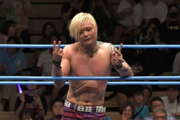 【全日本】ライジングHAYATOが見せた驚異の闘志！ジュニア王者を沈めて波乱の幕開け「みんなを楽しくして元気にするのは政治家じゃない、俺たち全日本プロレスだよ」