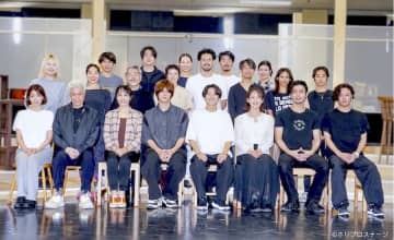 浦井健治,小池徹平etc.出演ミュージカル『ある男』稽古場初披露&8月3日,主要キャスト舞台挨拶実施@中池袋公園