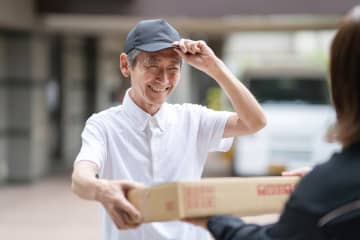 21年連続で増加！「65歳以上」で働いている人はどのくらいいて、どんな仕事をしているのか？