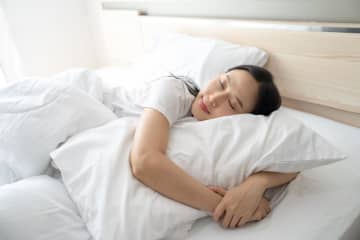 朝までぐっすり眠れる【枕】5選。自分好みにカスタマイズできる注目の枕の実力とは？