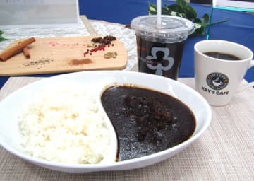 カレーを販売するキーコーヒー　カレー大學の井上岳久学長を招き今年のカレーのトレンドとコーヒーとのマリアージュを発信