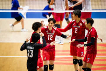 男子日本代表がアメリカにストレート勝利！ 決勝ラウンド進出を決める【VNL男子2025】