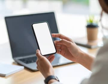 “ニュースを避ける人”が増加中…「気持ちが暗くなる」「気分が悪くなる」その裏にある心理とは？ 専門家が解説