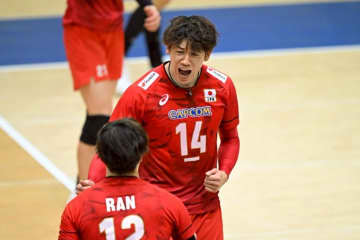 石川祐希がスタメン復帰即７得点。抜群の存在感で魅せた絶対的エースが見据える先「表彰台に上がるためにどう戦うか」【ネーションズリーグ】