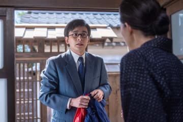 『あんぱん』嵩は赤いバッグをのぶに渡せる日が来るのか？　東海林＆琴子のそれぞれのエール