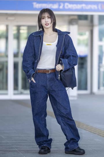 TWICEモモ、aespaジゼル、少女時代スヨンがお手本！ 2025夏の“デニムスタイル”最前線