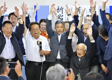 参院選茨城選挙区　上月氏　牙城を死守　自民　強固な組織、底力　トップ当選に「ほっと」