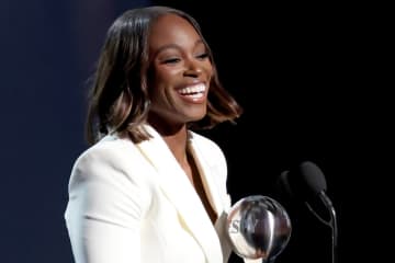 元全米女王スティーブンスが“モハメド・アリ・人道賞”を受賞！ 戦線離脱中の32歳が語る若者支援への思い＜SMASH＞