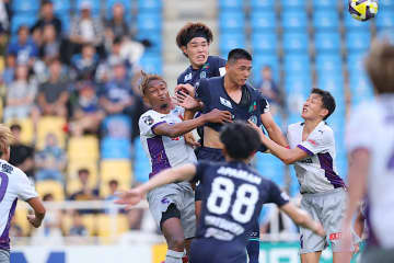 福岡が後半AT2発で劇的ドローに持ち込む！　日本代表帰りのFW原大智が全得点に絡んだ京都は今季初の3連勝を逃す
