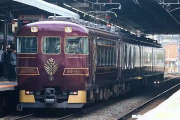 近鉄「鉄路の名優ギャラリー」、大阪上本町駅で開催 大人気“観光特急カフェ”も再び！