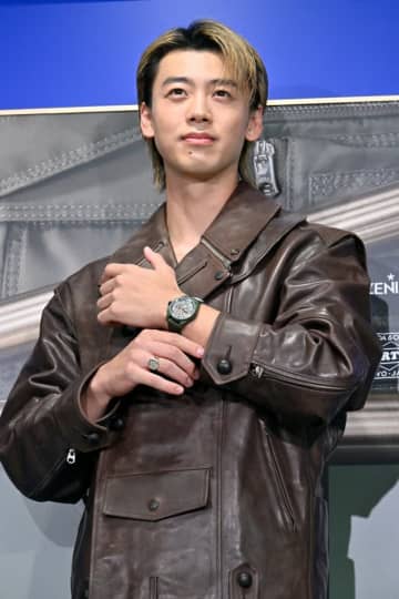 「ちょっと意外」竹内涼真、おにぎりの食べ方にSNS驚き「一口でっか！」「豪快」