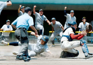 ＜高校野球＞埼玉大会ベスト8決まる　西武台、春日部共栄を破る　伊奈学園、30年ぶり8強入り　23日に準々決勝を開催へ