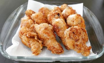コスパ◎家族みんなが喜ぶ♪「手羽元のから揚げ」レシピ