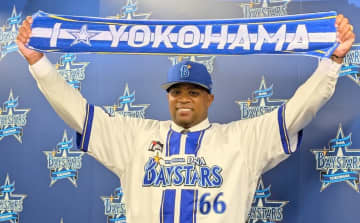 DeNA・ビシエドが入団会見「まだできる、ということを証明できるようにやっていきたい」背番号は中日時代と同じ66