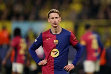 バルサ残留希望のF・デ・ヨングが契約延長に迫る？　前代理人との“関係解消後”に交渉を再開へ