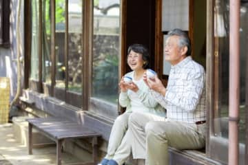 住み替えか、住み続けるか。郊外一戸建てからの住み替えを考えた70代夫婦の選択