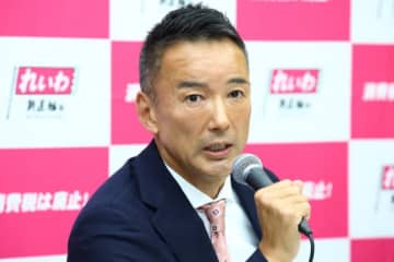 サンライズが重要なお知らせ「弊社が特定の候補者を支持することはございません」。山本太郎氏のシャアのコスプレ風衣装が念頭か？【機動戦士Zガンダム】