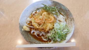 NHK ドキュメント72時間、東海道新幹線 名古屋駅ホームの「きしめん店」7月25日