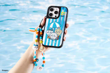 「ちいかわ」サマーシーズンにピッタリ！夏の開放感とワクワクを詰め込んだスマホアクセサリーが、カラフルで可愛さ満点