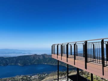 箱根の新スポット！ 「ちきゅうの谷」で大地の息吹を感じ、「芦ノソラ」で天空を望む