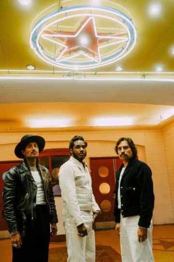 エルマノス・グティエレス、レオン・ブリッジズを迎えた新曲「Elegantly Wasted」を発表