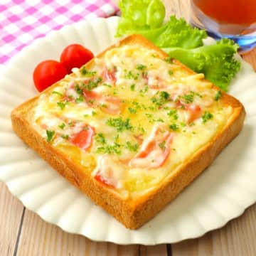 【朝はこの先ずっとトーストになるかも】甘さとしょっぱさで「味覚がバグる」一度食べたら抜け出せなくなるトーストレシピ