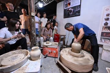 100年伝わる硋器作りの伝統と革新　中国福建省周寧県