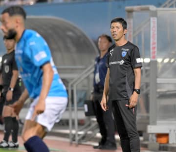 【横浜FC】四方田修平監督を成績不振で解任　後任は三浦コーチ「必ずJ1残留」