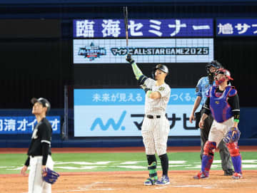 超特大弾の阪神・佐藤輝明〝よく飛ぶボール〟質問に正直回答【オールスター】