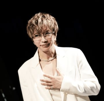 GACKTがブラマヨ小杉に"愛の警告"！？誕生日プレゼントに"貝柱セット"を贈った理由が優しすぎた