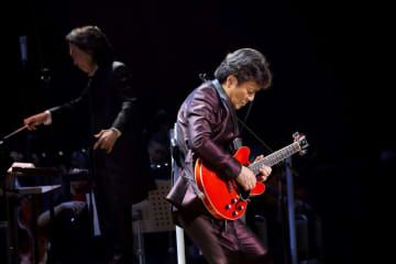 ＜ライブレポート＞デビュー55周年を迎えた野口五郎、止まらぬ好奇心とオーケストラが紡いだ景色