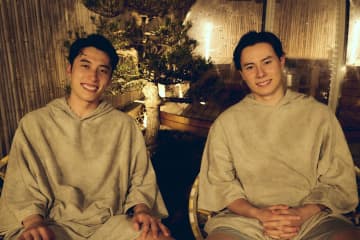【髙橋藍×髙橋塁】バレーボール兄弟が地元・京都でサウナ体験とガチンコ対決！“キメ顔”や“ものまね”に挑戦