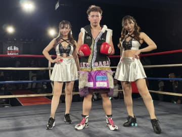 イーチケラウンドガールVol.13にて、1位の藤嶋もなみがプロボクシング試合にて華を添える～イーチケラウンドガールが東京 新宿 歌舞伎町 BOXING #8を盛り上げた～