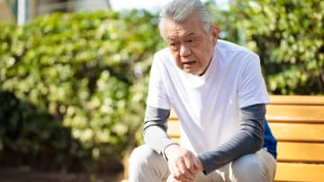 愚かでした…〈年金月28万円〉〈退職金2,200万円〉市民の安全を守り抜いた67歳・元警察官の父、自身の老後は守れず破産危機に陥った「たった1つの過ち」