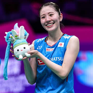 「可愛すぎです！」志田千陽がバド後輩と挑戦した“大人気キュートダンス”に脚光！「さすがの体幹」「ニコニコ笑顔が最高」