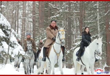 「革命の聖地」がリゾート化　白頭山を占拠する北朝鮮の上級国民たち