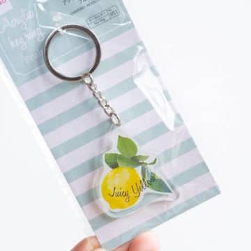 【ダイソー】出会えたら即カゴしたい！「おしゃれキーホルダー」