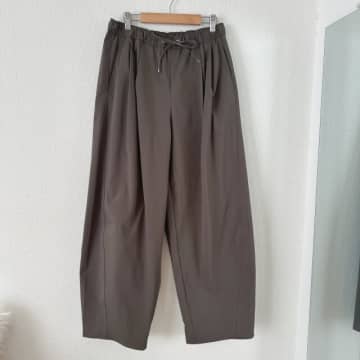 軽くて楽ちん！GUバレルレッグシリーズが本気で使える！ストレスフリーなデイリーコーデ